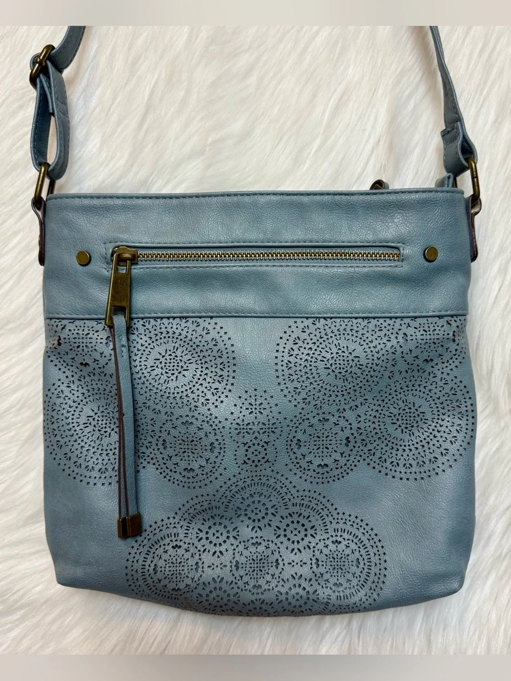 MEITRUE Light Blue Laser Cut Crossbody Bag Lightweight Purse Tassel Boho